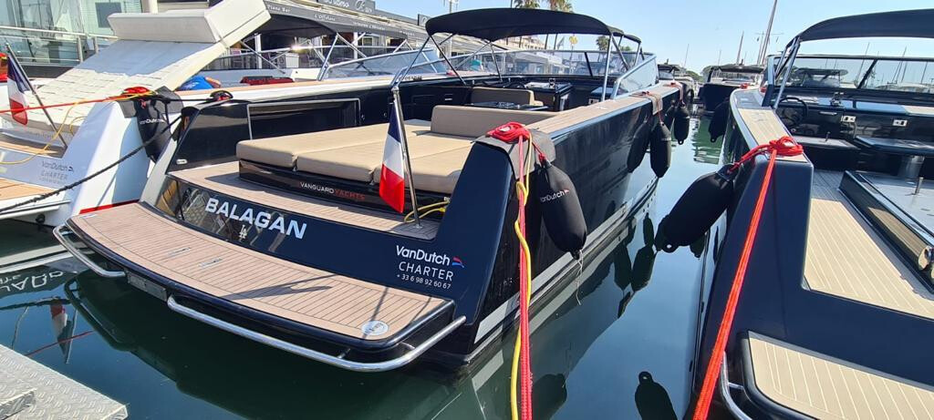 92c73298 7d9f 4938 B812 09bec23edd27